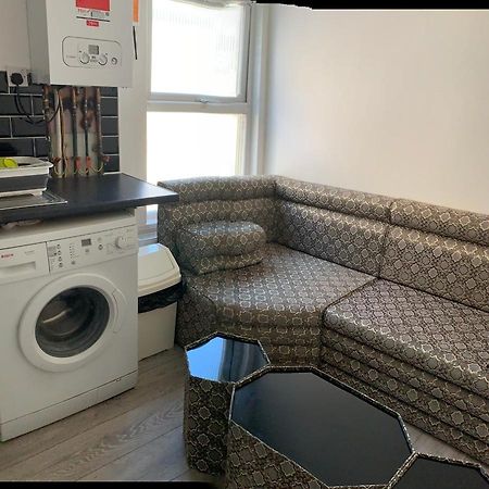 Beautiful Hoe Street First Floor One Bedroom Apartment B Walthamstow Londen Buitenkant foto