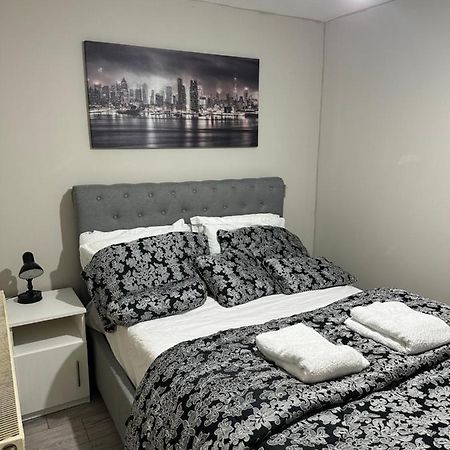 Beautiful Hoe Street First Floor One Bedroom Apartment B Walthamstow Londen Buitenkant foto