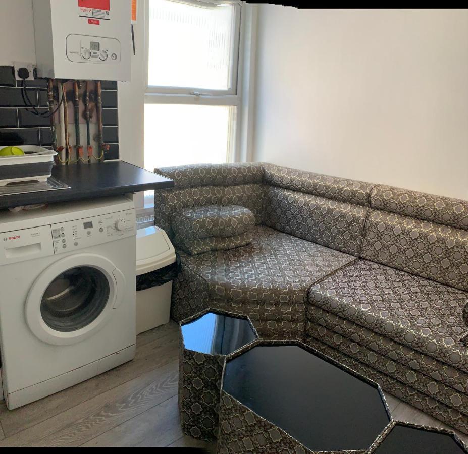 Beautiful Hoe Street First Floor One Bedroom Apartment B Walthamstow Londen Buitenkant foto