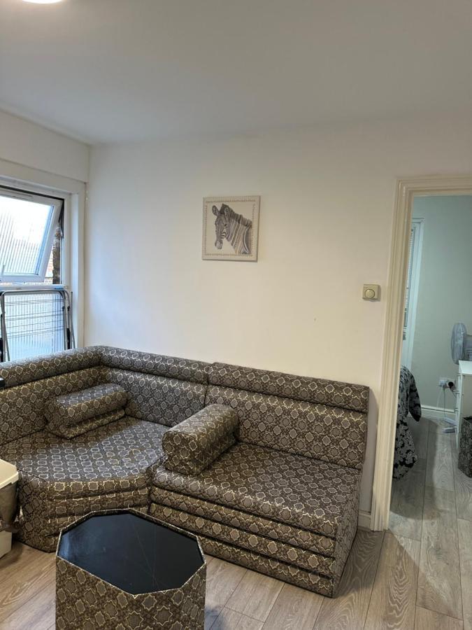 Beautiful Hoe Street First Floor One Bedroom Apartment B Walthamstow Londen Buitenkant foto